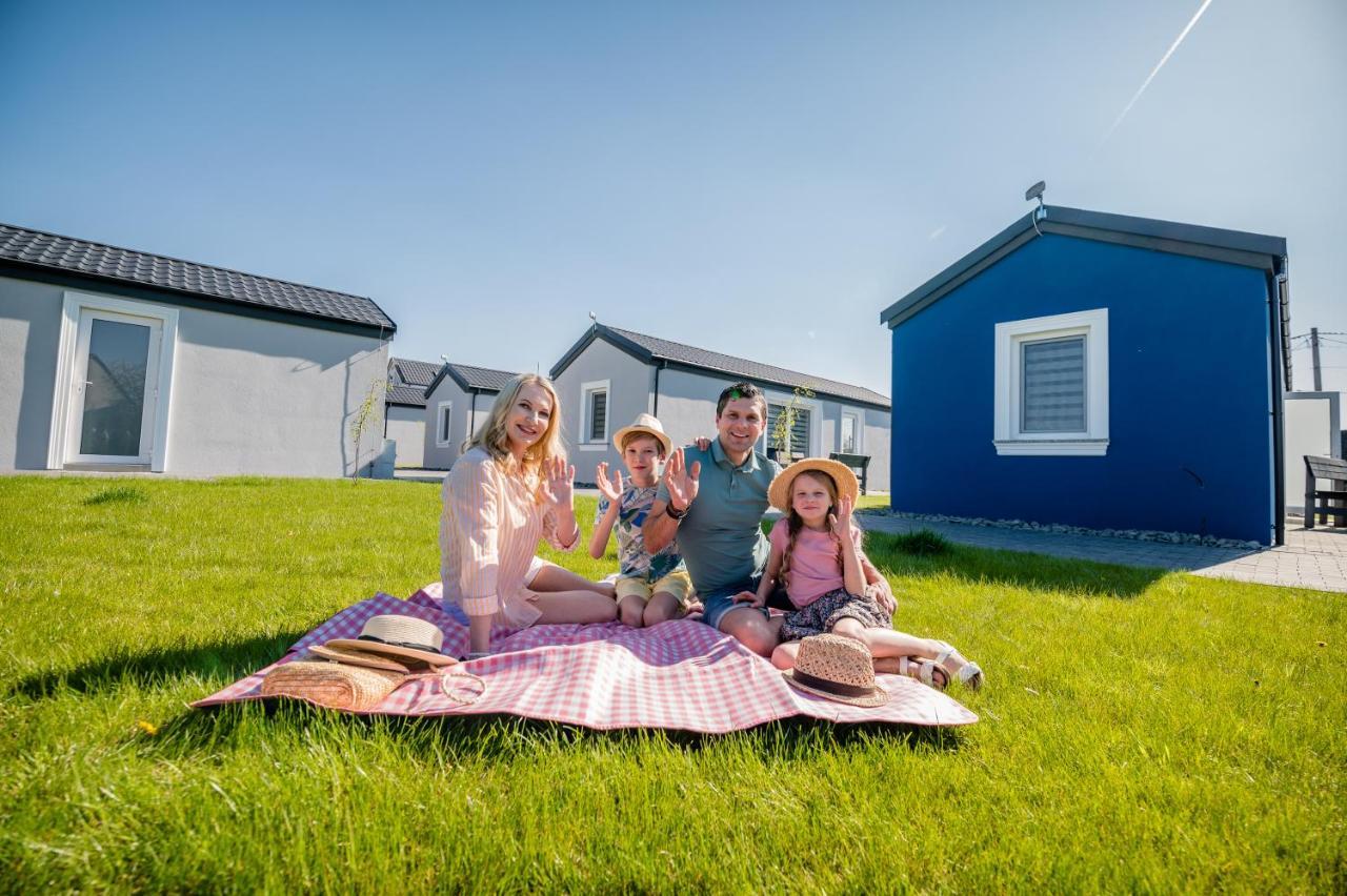 Scandi Village Zator Eksteriør bilde